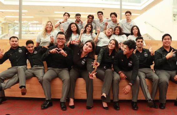 UHEngineering's tweet photo. Together Everyone Achieves More. #CullenCollege #GoCoogs 📸: @SHPE_UH https://t.co/BUfVk8yZOM