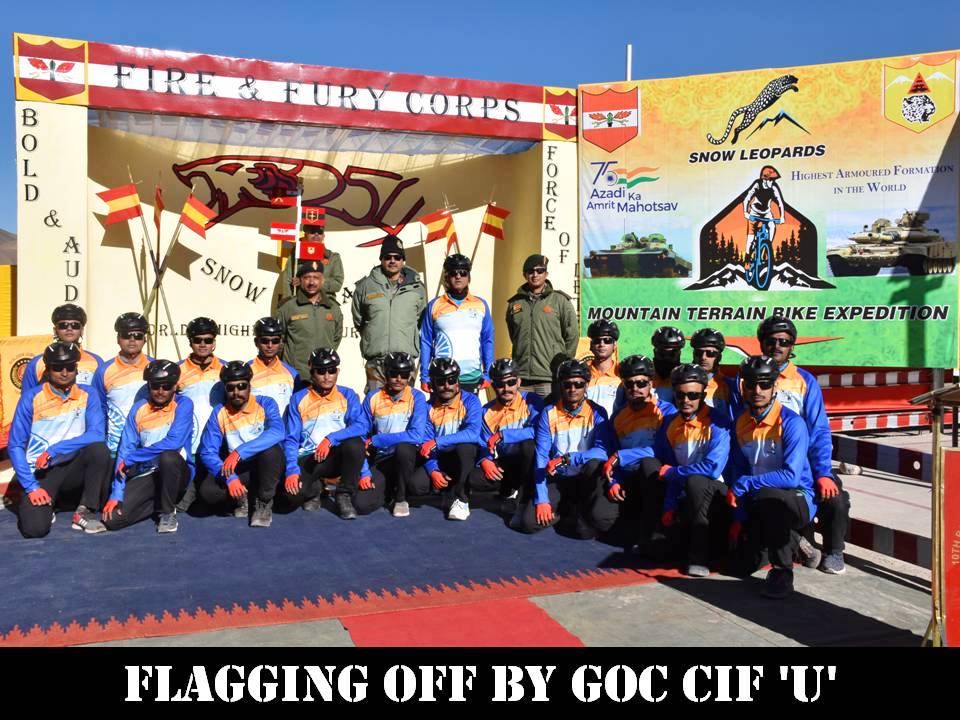 firefurycorps's tweet image. #AzadiKaAmritMahotsav. A 20 member #MTB expedition undertaken by #SnowLeopardBrigade from 7 to 9 Oct was flagged off by Major General Abhinaya Rai.
@adgpi @NorthernComd_IA @Tri_Service @ddnewsladakh @PBLadakh @lg_ladakh @prasarbharti @ut_ladakh @ut_ladakh