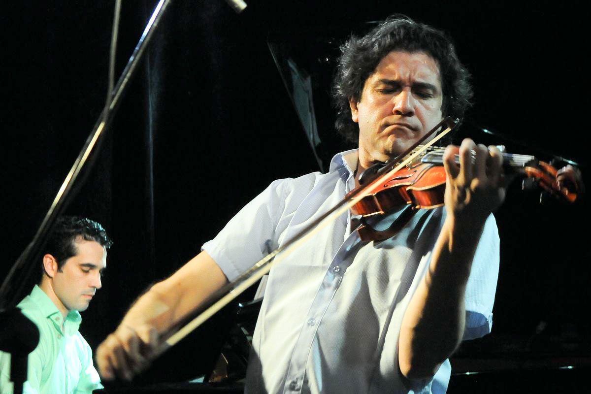 El músico y compositor <a href="/RamiroGallo66/">Ramiro Gallo</a>: "Estamos muy entusiasmados con la química que construimos". 🗣️👤 Entrevista por <a href="/jbautentico/">Belauza</a>. bit.ly/3l4yK4c