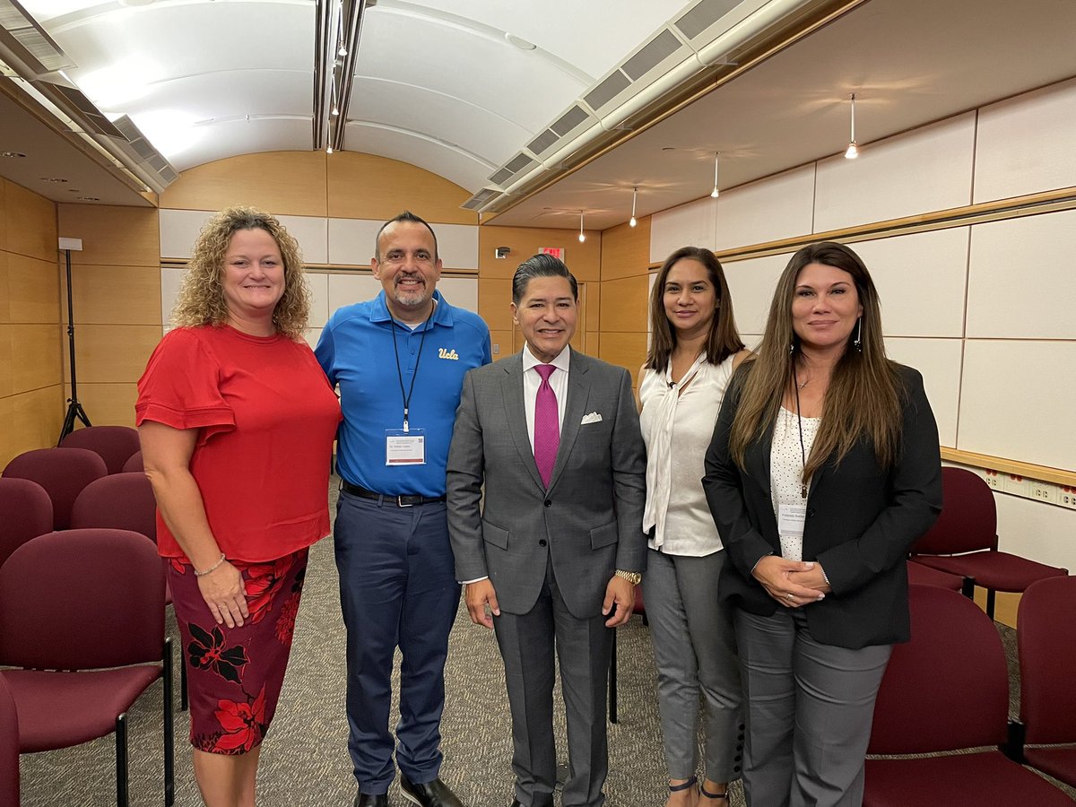 DrRGaeta's tweet photo. Excited to finally meet #QuarenTEN SLA Hermanas y Hermanos @ALASEDU @SLAcohortX #FutureSupes #vaccinated https://t.co/fABPDbVz1F