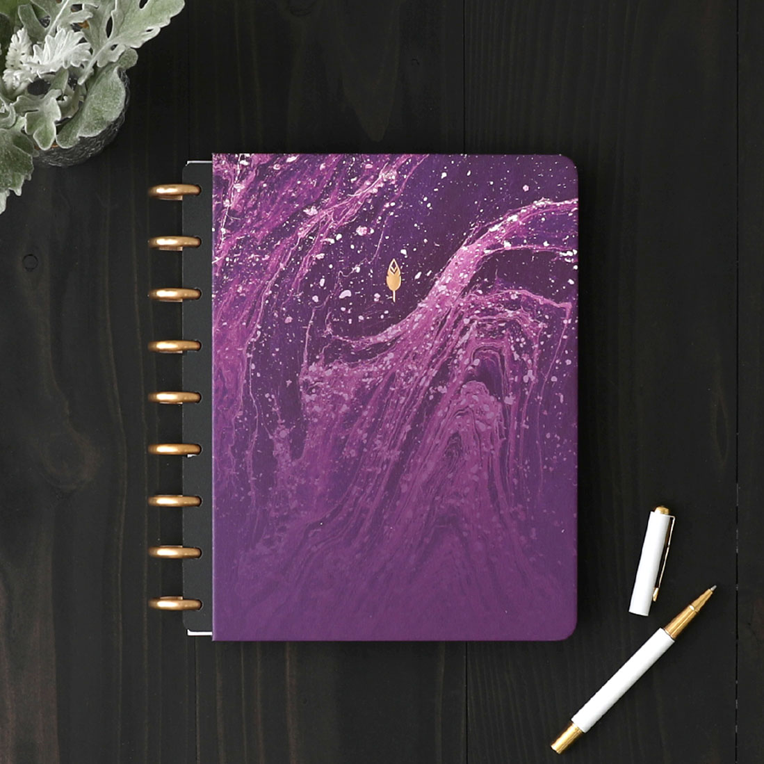 💜Amethyst💜

Mystic, magical, and so easy on the eyes. Our newest paper cover is just out of this world 💫
Are you purple-pattern positive? 
Or more on the side of solids? 
Tell us what you think ⬇️