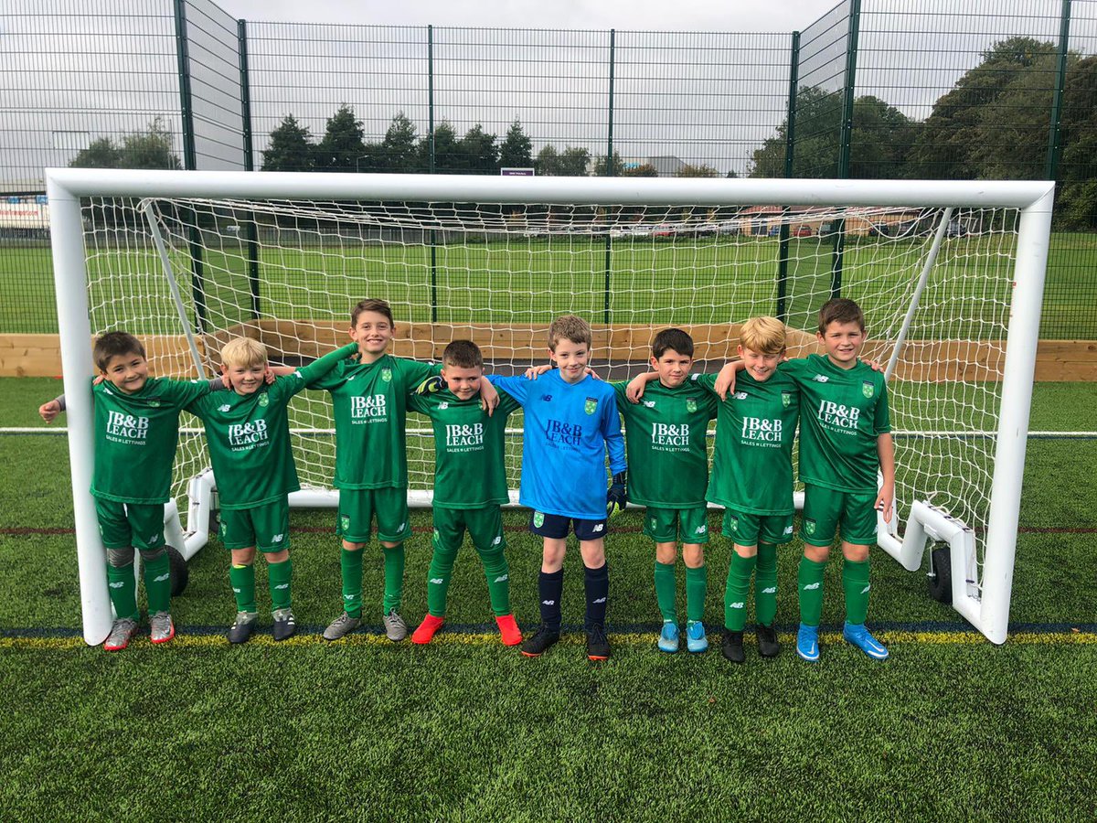 👏🏻⚽️ Well done to <a href="/PilksFCjuniors/">Pilkington FC Jnrs</a> U9’s 👏🏻⚽️ winners today ! 💚💚💚 great to get the pics sent !