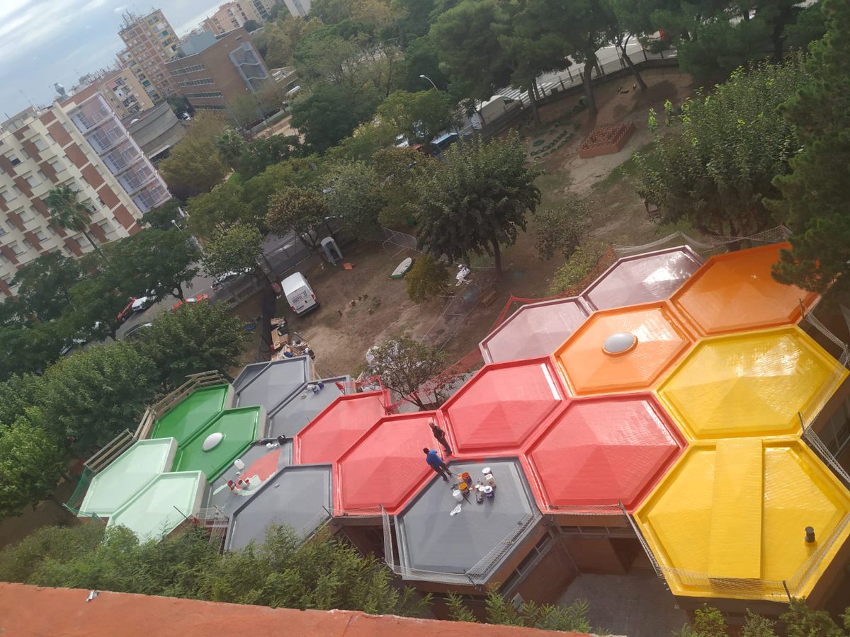 DBotePaz's tweet photo. 🔴 La substitució de la coberta de l'Escola Bressol de Cerdanyola és una de les més de 100 actuacions que hem fet aquest estiu en els centres educatius de #Mataró

👉 Millorem els equipaments públics de #Mataró i construim el millor entorn educatiu pels nostres nens i nenes. https://t.co/Aoju52kz7j