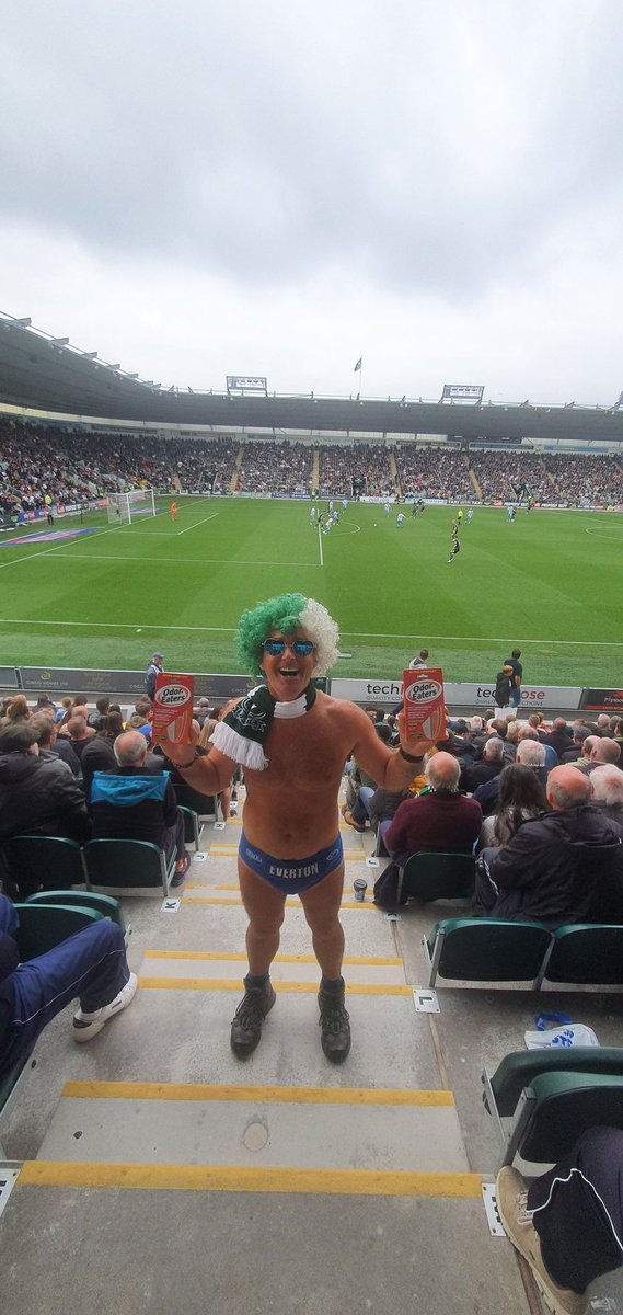 speedomick's tweet photo. Hilarious, some of the @Only1Argyle fans from the #devonportend just sent me some @odoreaters over 🤣 🤣 absolute class #Elpongo @rlowe15 @Only1Argyle 2-0 @burtonalbionfc https://t.co/uiz6OZVx1w