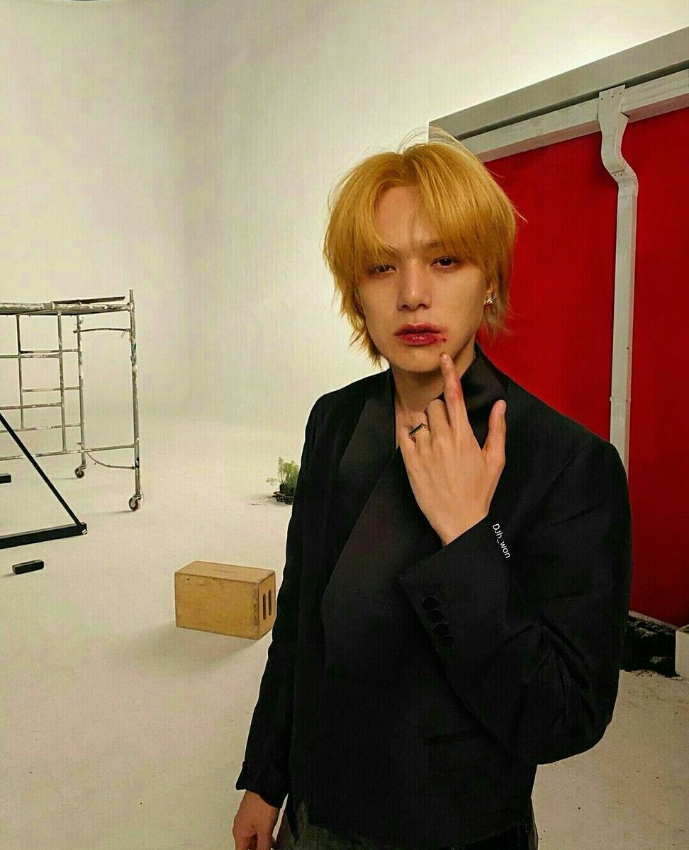 DJh_won's tweet photo. how about this minhyuk?🛐 https://t.co/7aE610s0vC