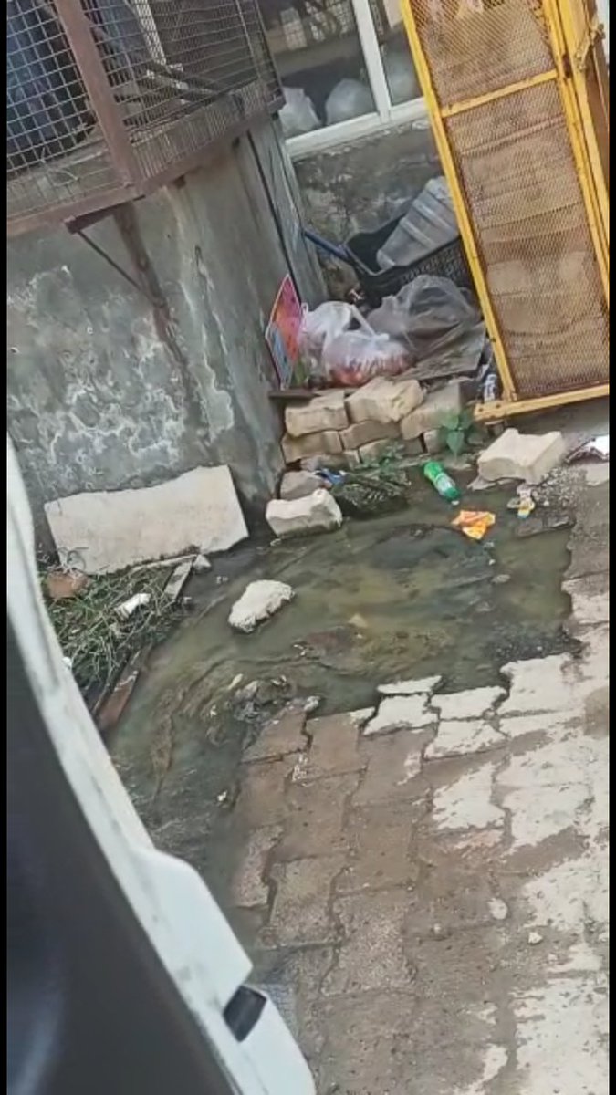 prachi361's tweet photo. @MunCorpGurugram
This is to bring to your notice that there is permanent sewer blockage in our area which leads to water over flowing and logging on streets on each and every day,  creating  foul smell, kindly intervene,thanks..
 Area is sector 67 gurugram,E block Ansal Essencia https://t.co/ExhBh46FIg