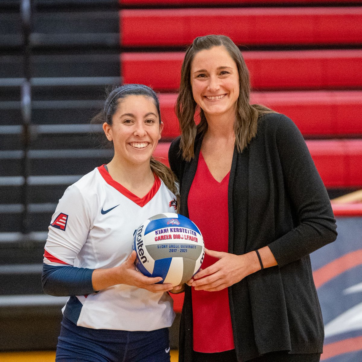 StonyBrookVB's tweet photo. Ki-Money stands alone!

Last night we honored our program's new career digs leader. She also stands 15th among all active D1 players with 1,795 over her time with the Seawolves.

🌊🐺 x #AEVB https://t.co/x22lmbhOBB