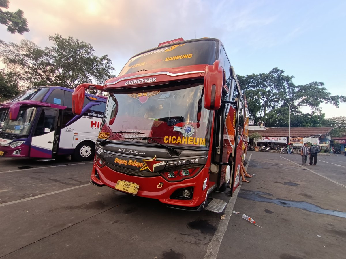 omw1325's tweet photo. @InfoSumberGroup W 7696 UN Patas Surabaya-Yogya-Bandung 
Wa Bus 081132011727
Tgl Ganjil Dari Bandung, Tgl Genap Dari Surabaya https://t.co/cz2kE0OyrM
