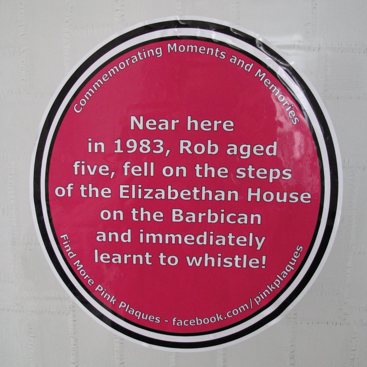 🤣 One of our more historic plaque memories from 1983! 🤣 Thanks to Magpies Nest on the Barbican facebook.com/MagpiesNest.925 for hosting and to <a href="/EntertaininglyD/">Rob Pudner</a> for the memory! Pink Plaques is now finished but we will continue to share plaque memories - sponsored by <a href="/mayflower400uk/">Mayflower 400 UK</a>