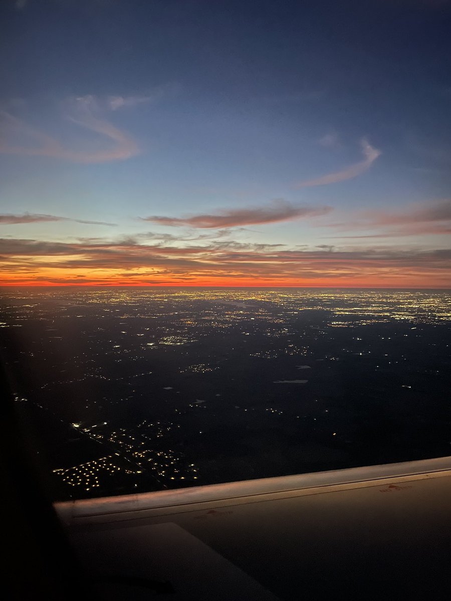 WTXJET's tweet photo. When your non-aviation friends fly & take a #AvGeek photo for you. Thanks @andiloo70 & #twitterlessphil Today, approach into @DFWAirport onboard @AmericanAir Just a Wow! Photo. #sunrise https://t.co/e6OlKkSUKo