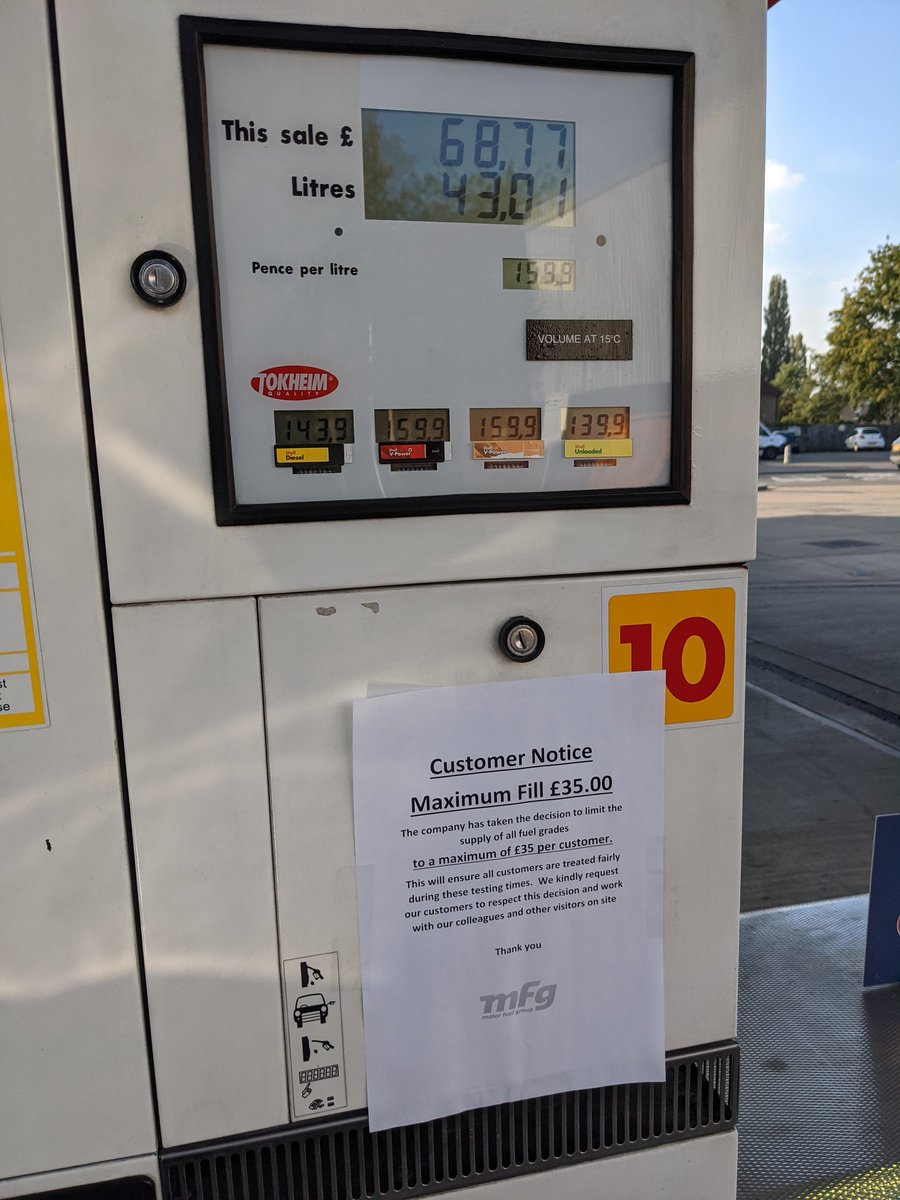 StuartMichael_'s tweet image. £35 spend limit... Not me mate ⛽ fill her to the brim