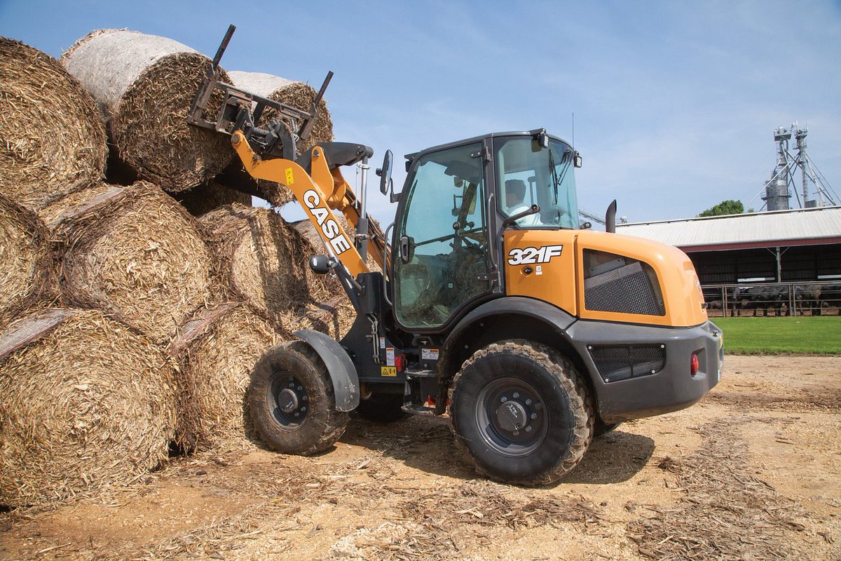 CaseCE's tweet image. Fast cycle times, more agility in close quarters and improved material retention. #compactwheelloaders