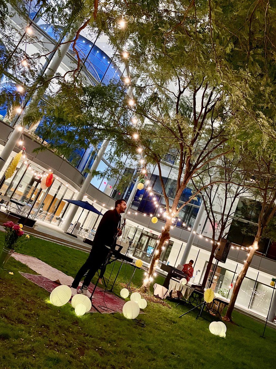 Tiny Desk 10.07.21 💛 instagram.com/p/CUyf48HltMN/