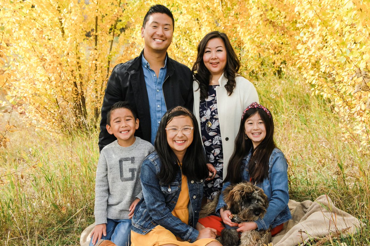 danielsangi's tweet photo. Happy 🇨🇦 Thanksgiving and Happy Fall 🍁 y’all!

“Rejoice always, pray constantly, give thanks in everything; for this is God’s will for you in Christ Jesus.”
1 Thessalonians 5:16-18 CSB

#canadianthanksgiving🇨🇦 #fallfamilyphotos https://t.co/fS4300HFMN