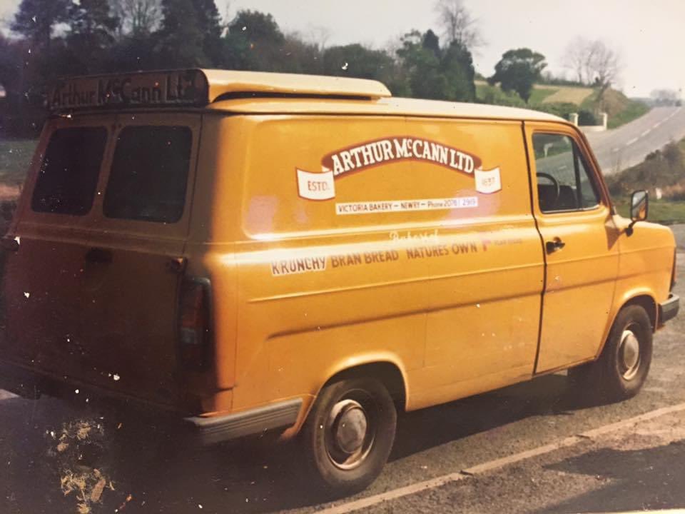 What I wouldn’t give to have Oliver reverse up on to our street again in that bright yellowy van, open the doors, extract one of those extended trays & release the hallucinogenic aroma of freshly baked bread & buns as once he did daily #Crossmaglen #cuimhnícinn