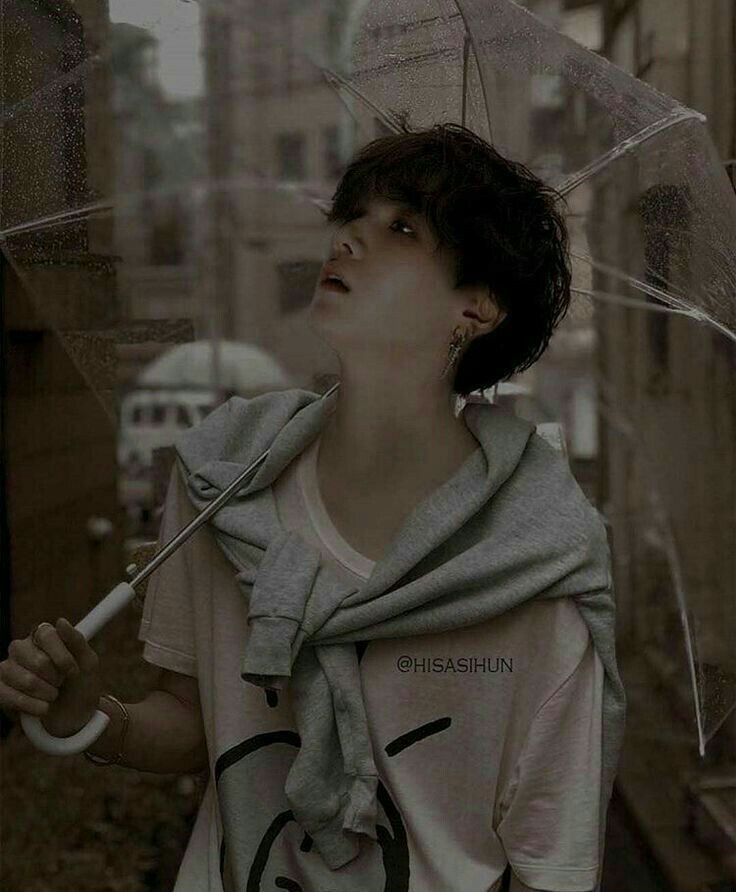 But_yourlove's tweet photo. @Bangtan84666185 İlki edit https://t.co/4U1h2YlI95