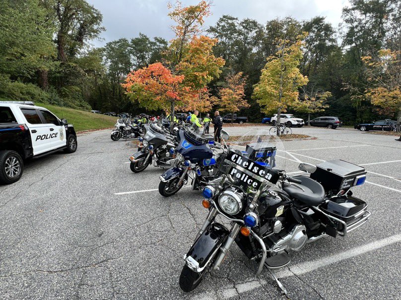 ChelseaScanner's tweet image. The Ninth Annual Ride-To-Remember Springfield charity event took place this morning, all bicycle riders were escorted by police motorcycles from all over NewEngland including our very own @CityofChelseaPD #RideToRemember #FallenButNotForgotten