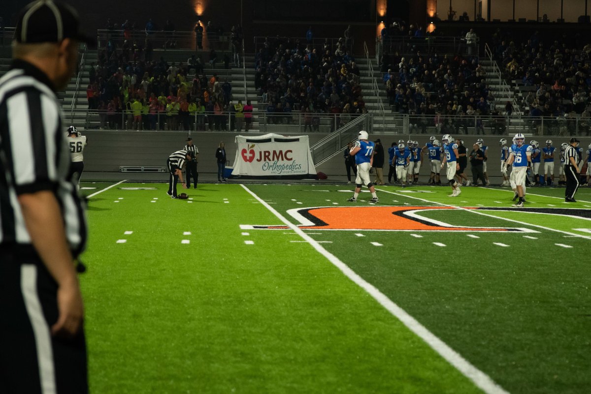 BlueJaysATC's tweet photo. "Better. Every. Day."
#Proud to serve our @jhsbluejays, @BluJStrength46.
🏈 https://t.co/C2hucHZpKO