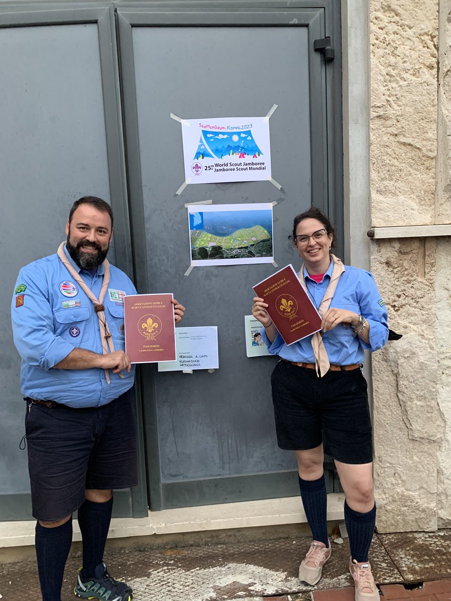 BrancaEG's tweet photo. I capi contingente #agesci ci presentano il 25th scout Jamboree che si terrà in Korea nel 2023! Con la #brancaeg iniziamo a #sognare @worldscouting @worldscouting @agesciPE https://t.co/KTa7KnYECo