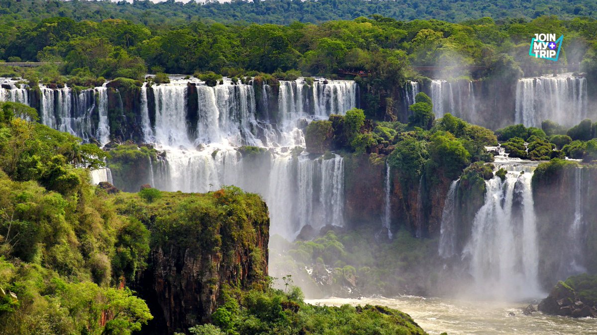 joinmytrip's tweet photo. The stunning Iguazú Falls lie along Argentina's border with #Brazil, with Iguazu National Park on the #Argentinian side and Iguaçu National Park on the #Brazilian side. #joinmytopic 😍🌟#iguazu #argentina #iguazufalls #puertoiguazu #iguaz #travel https://t.co/xDlGP4PWON