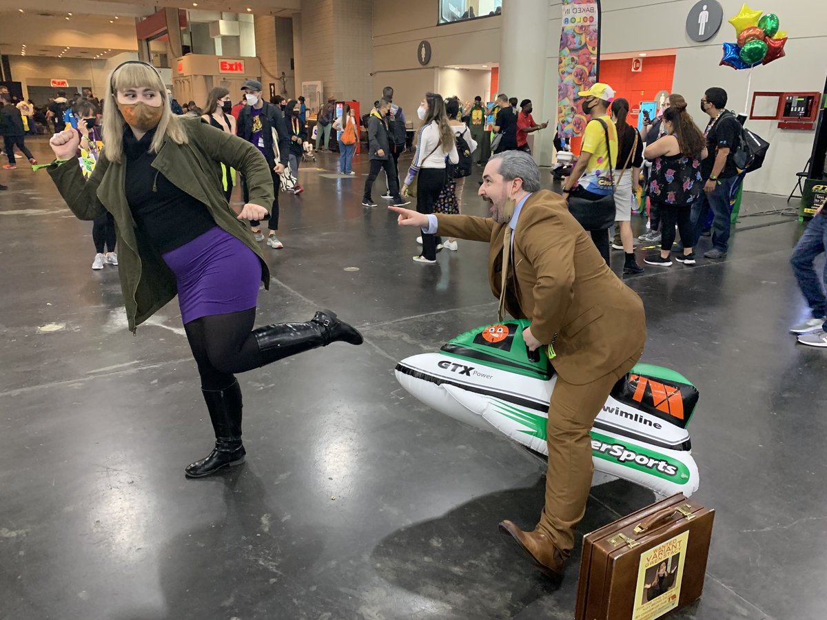 TheVerseCast's tweet photo. We finally got #AgentMobius on a jet ski! #NYCC #Loki that Gwen variant doesn’t stand a chance. https://t.co/rn9uxbK0wD
