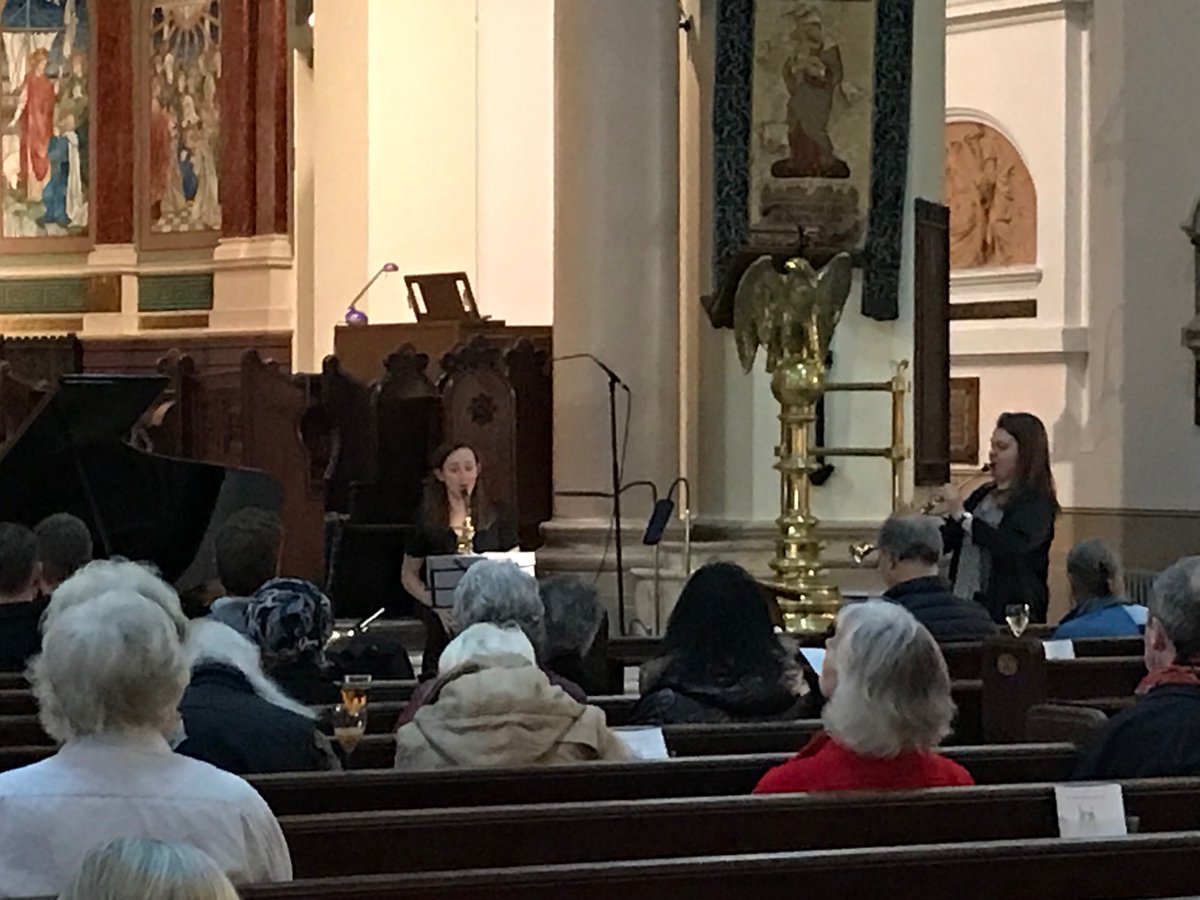 stmarybalham's tweet image. What a gift at the end of a beautiful autumnal day. Thank you #KassiaTrio ❤️Balham #livemusic #SoulBalm