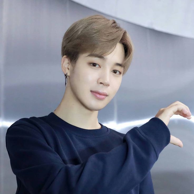 alfonsoepiphany's tweet photo. @ClaroNicaragua estaría genial si nos ayudas a celebrar el #JiminDayConClaro 🤩💜

#BTSARMY https://t.co/24cP4bif6k