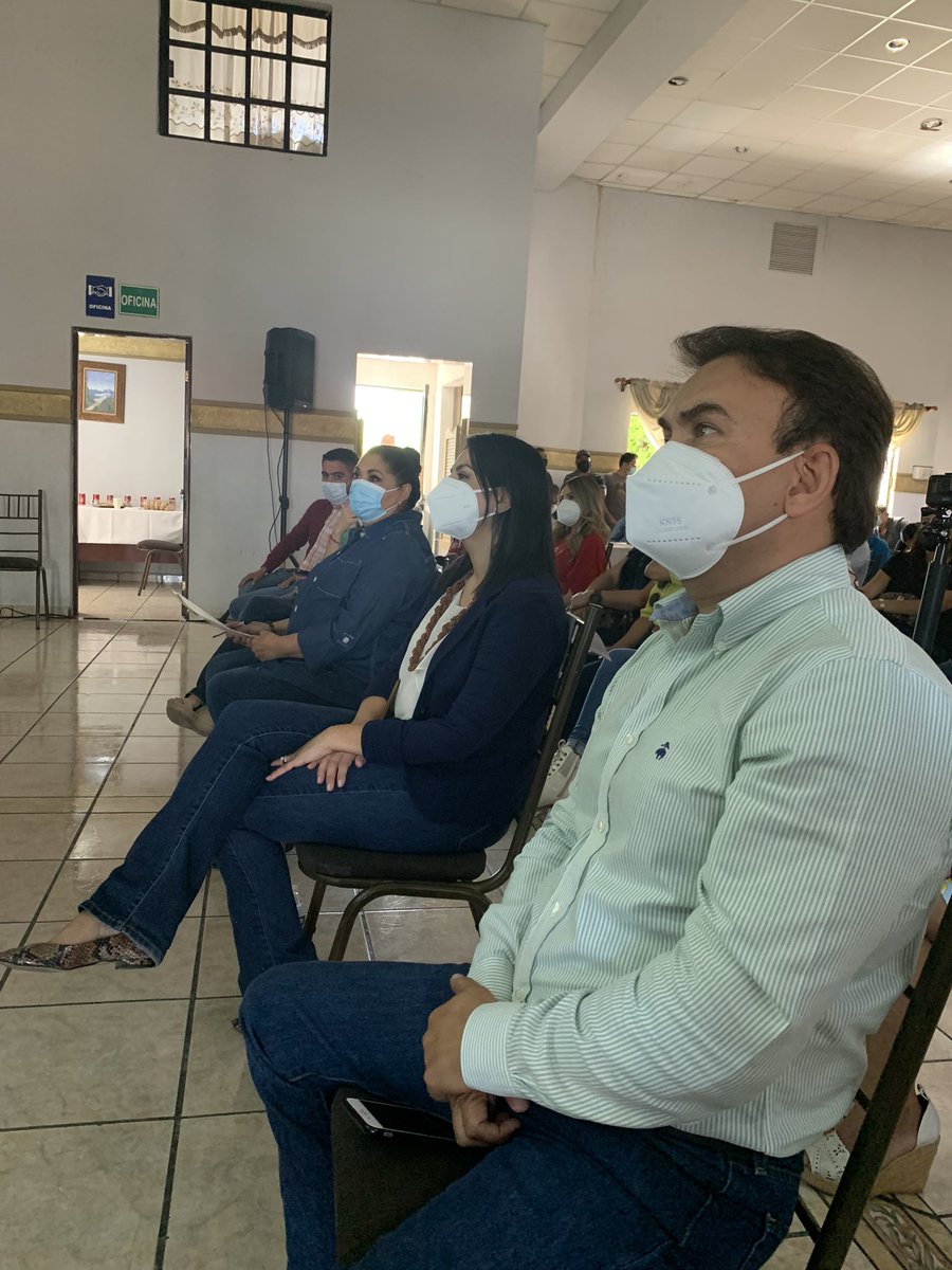 SergioARmzM38's tweet photo. En la primera reunión del Consejo Sindical de Cuentas Individuales con Diputados y Diputadas de la Región Sureste en la ruta de conseguir mejoras a la expectativa pensionaria de las agremiadas y agremiados a nuestra #Seccion38 del #SNTE @almova730 @marthaloeraa @xicotencatl38 https://t.co/sne4n4vyNe