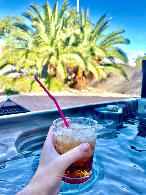 Watch Paisley Porter's leaked NSFW photo on TwXstars