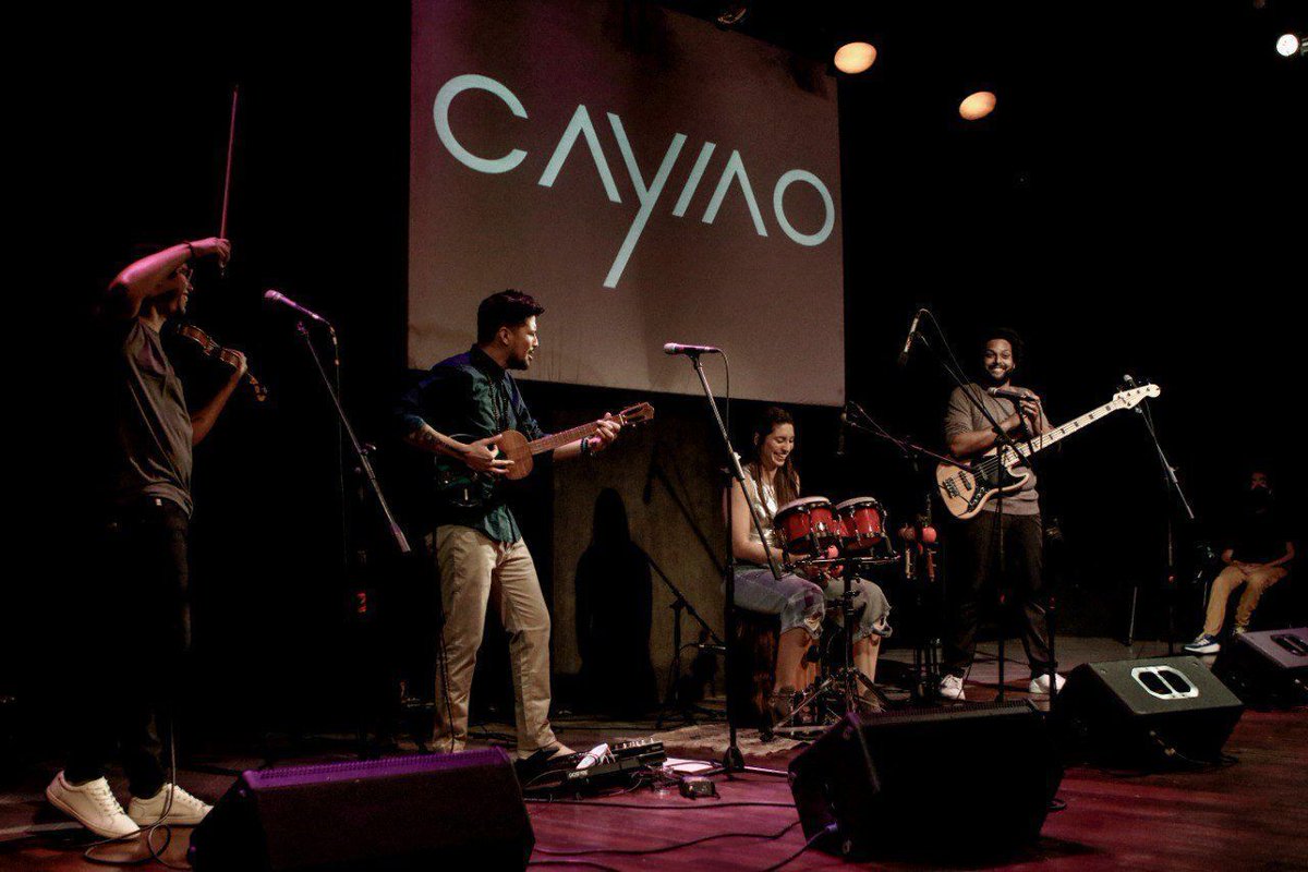 "Un milagro hecho música"✨🎶. Así definió <a href="/maickelmelamed/">Maickel Melamed</a> al ensamble <a href="/cayiao/">Cayiao</a> en su presentación en Noches de Guataca👏🏽. Entérese de cómo estuvo ese conciertazo. Texto: <a href="/eudomarchacon/">Eudomar Chacón</a> bit.ly/3iBRDtH