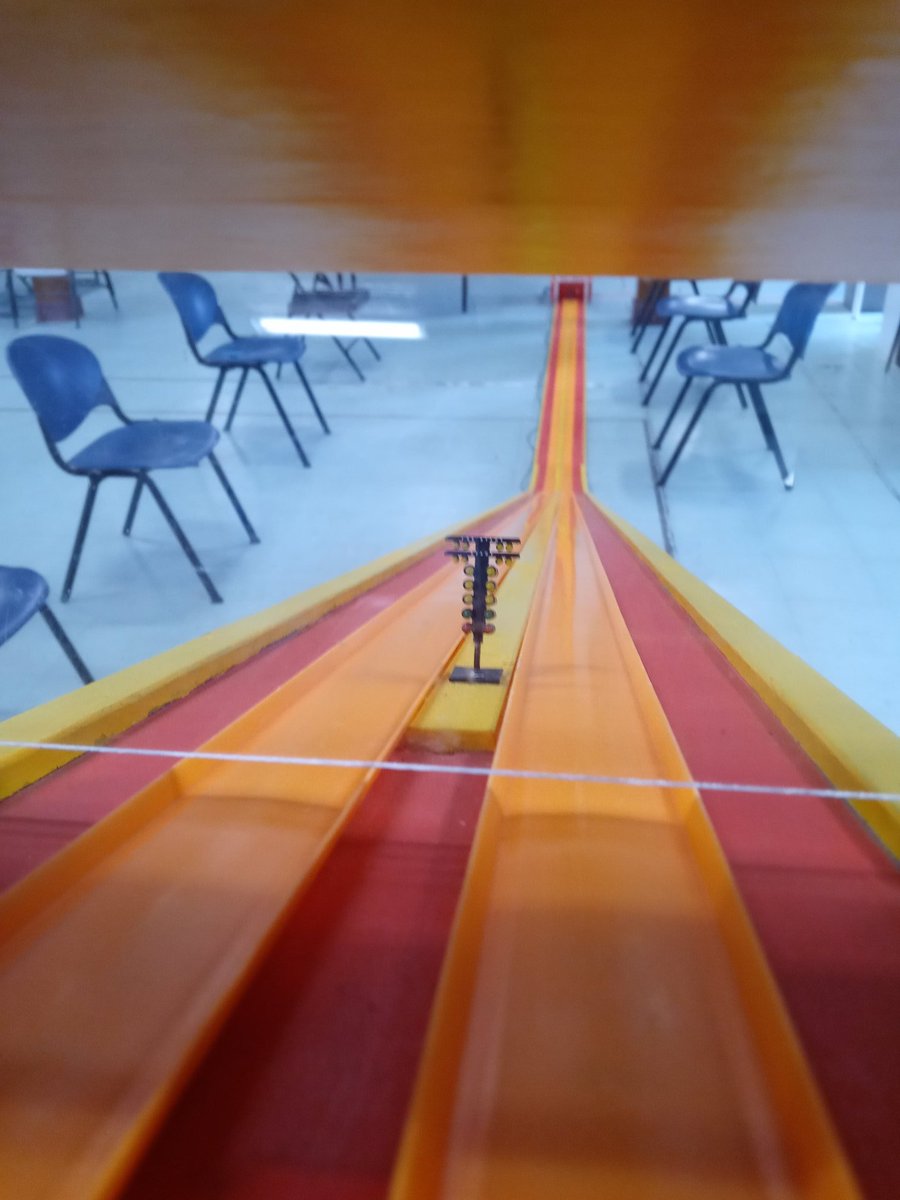 lincoln_race's tweet photo. Our tracks are set up for tomorrow! #October #pointsracing #letsrace https://t.co/XDnvSJYph1