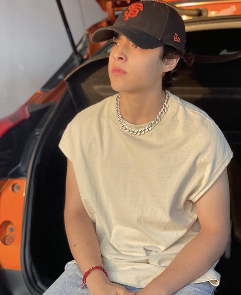 planether321's tweet image. Cuh