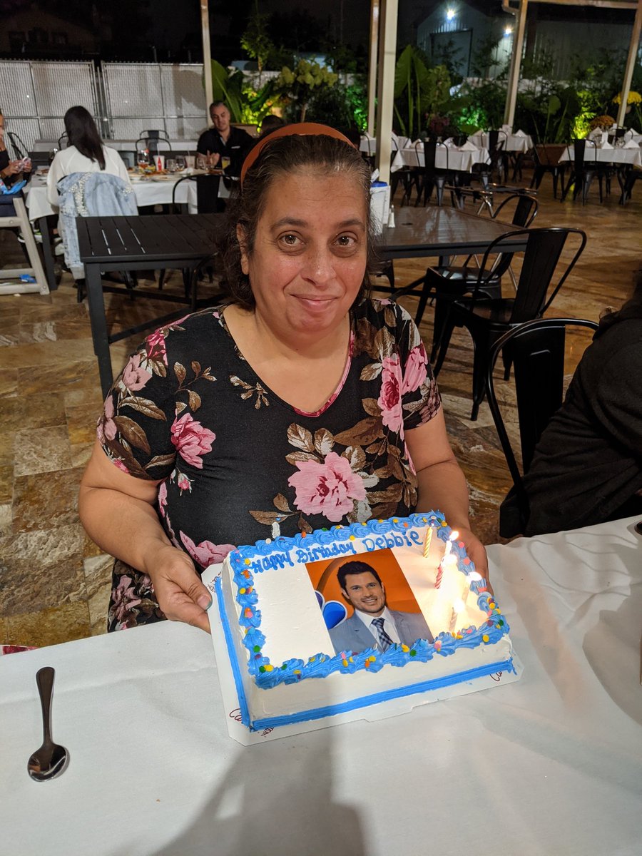 DeborahFarina2's tweet photo. @NickLachey  awesome birthday cake of u I had for my birthday. https://t.co/bg7qnDIn0F