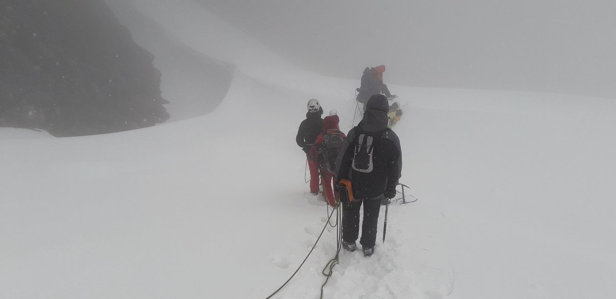 braveescape's tweet photo. @rkabushenga @wekesa_amos @SueNsibirwa @paulo_waabwe @MtSlayersUg @MakomaNation @Harriokat Dare to Hike the Rwenzori mountains while the glacier still exists. It's a once in a lifetime experience. #BeautifulUG #360Mentor https://t.co/FYYMmm1PY4