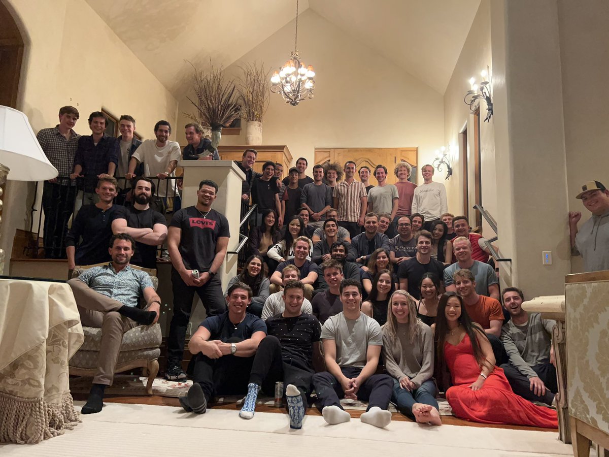 Joshuabrowder's tweet photo. Hosted 50 of the smartest pre-seed to Series B founders and investors for dinner last night with @cory.
From fintech to crypto, amazing to meet and invest in so many amazing people. https://t.co/H9kpoinDj8