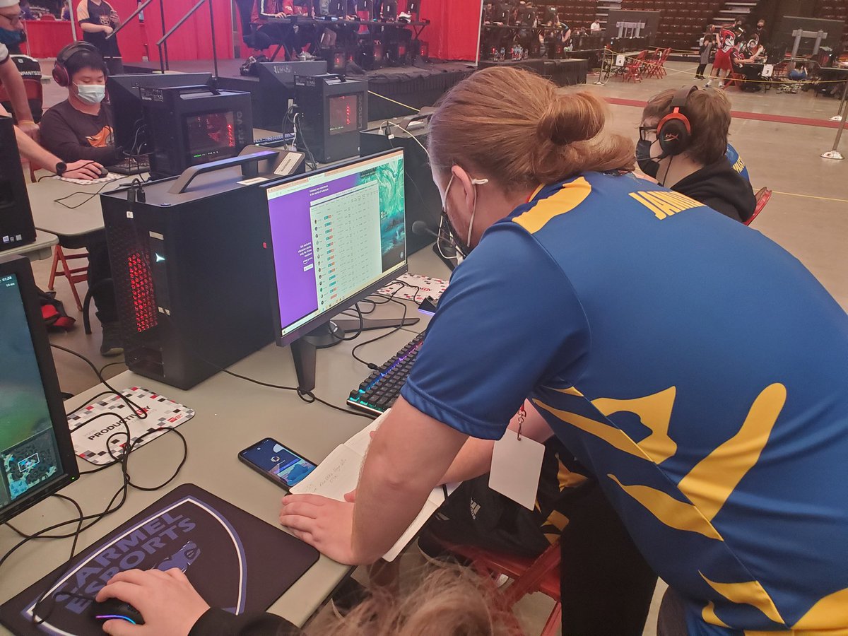 CarmelEsports's tweet photo. We're doing some last minute draft planning before our second match! Stay tuned for our results against @Unit5_Esports! #CHSWIN https://t.co/MX2Cjo3RMS
