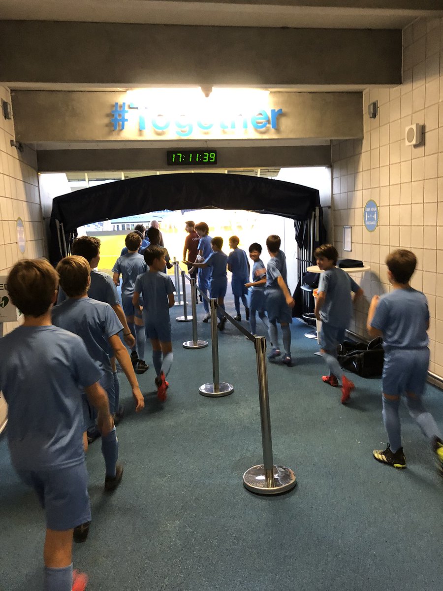 JYInspiresport's tweet photo. It’s great to be on back on a school tour. Thanks to @cothillsport for a great day. Fixtures against @EgertonFC, @ManUtdWomen Vs @ManCityWomen in the derby and finished off with training with @ManCity at the CFA https://t.co/cLQOB1FinG