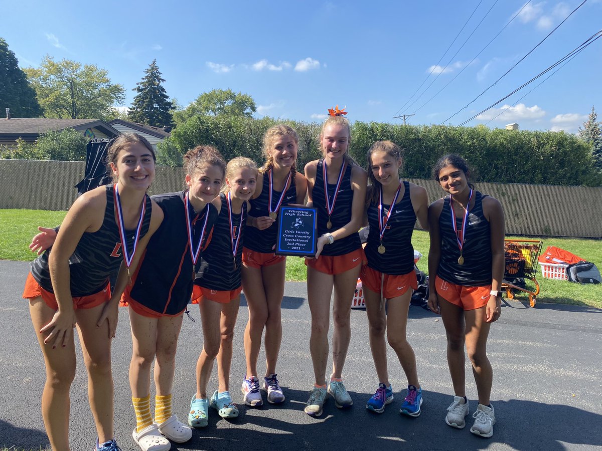 LHS Girls XC tweet media