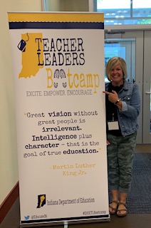 #IDOETLBootcamp collaborative learning with teacher leaders to better serve our students, families, and communities. Great day with <a href="/reflectiverae/">Dr. Rebecca Estes</a> @innotativeamy and <a href="/UCHICAGOImpact/">UCHICAGO Impact</a>
