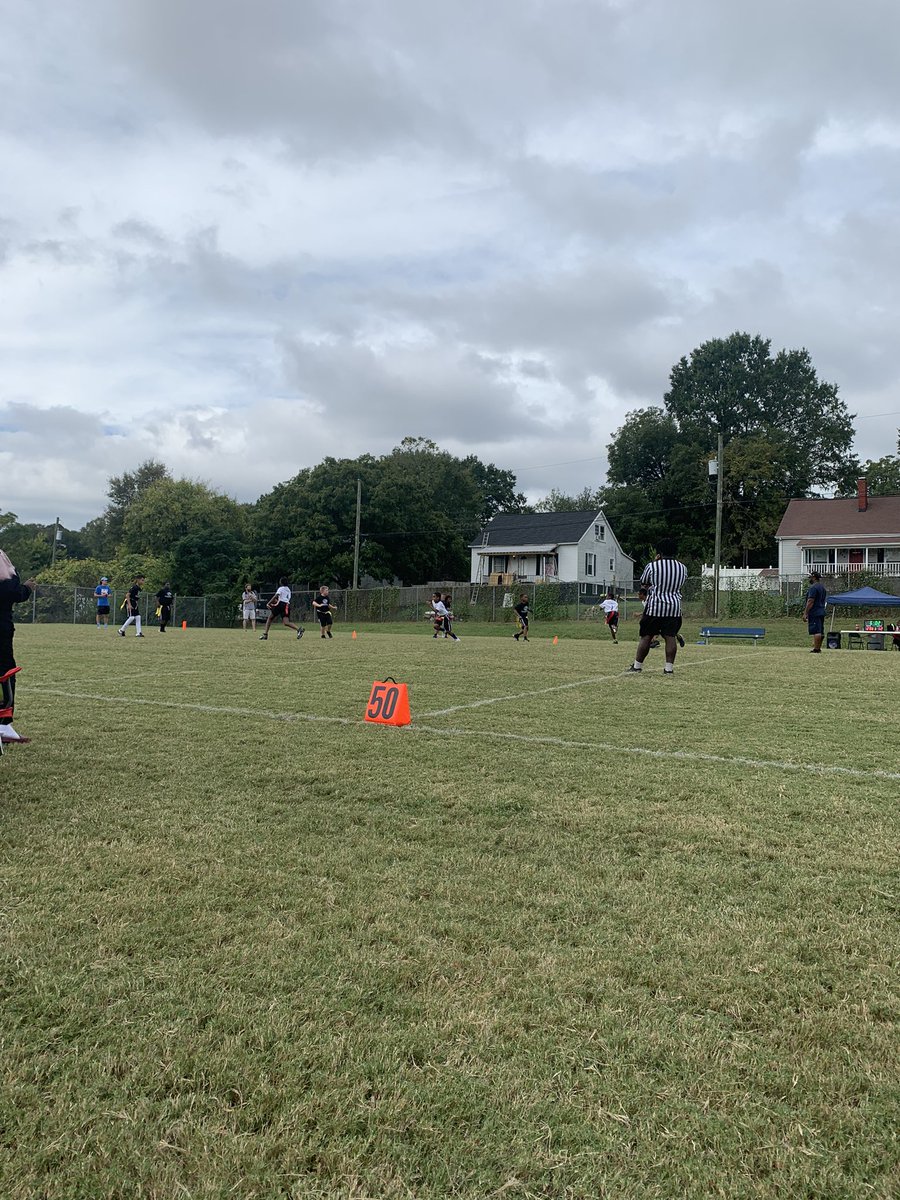 Great day for some football at <a href="/BGClubCab/">BG Club Cabarrus</a> 🏈