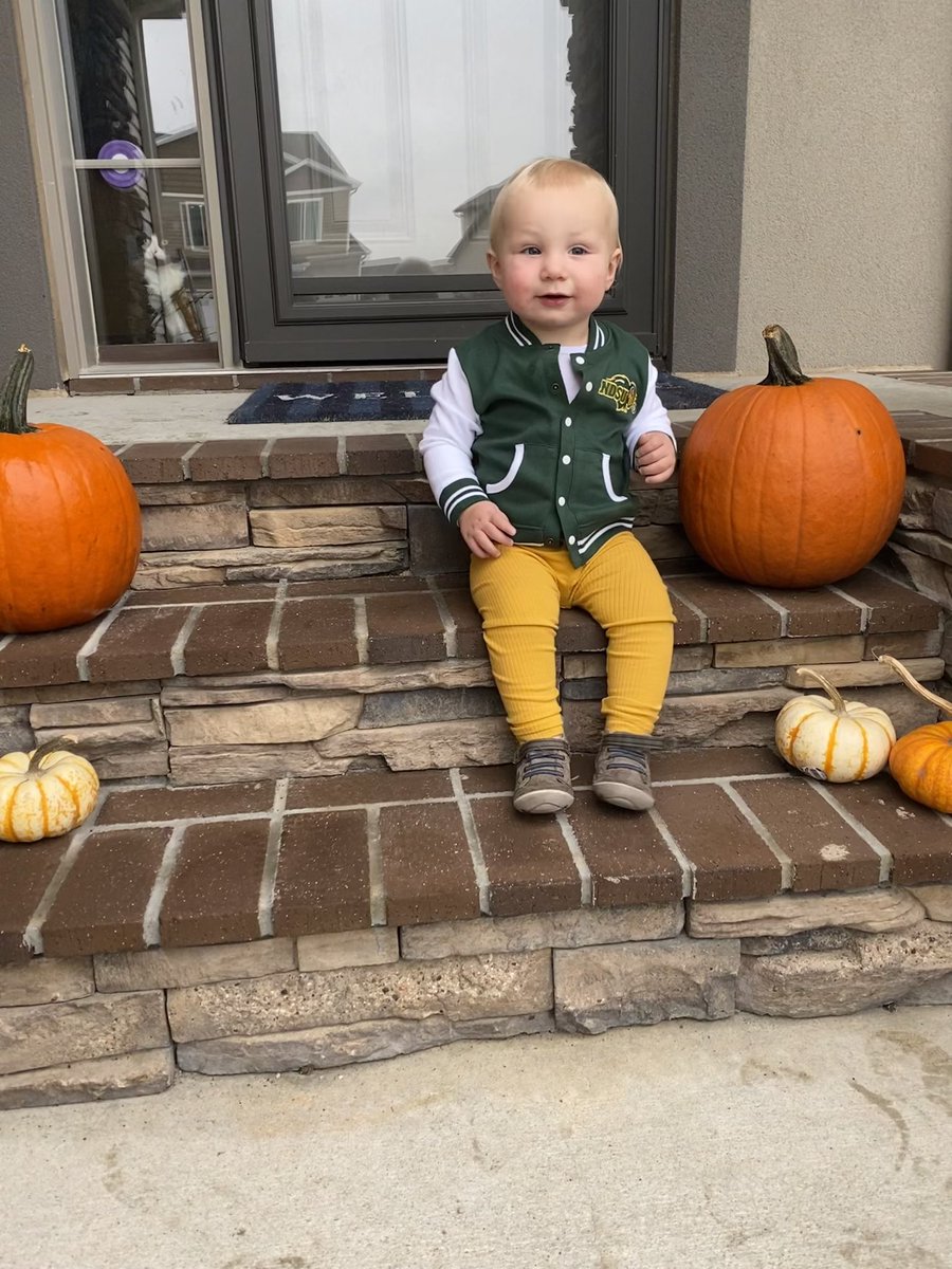lecharr7's tweet photo. Bison Homecoming!
#scheelsgameday https://t.co/tz1TPPzx4g