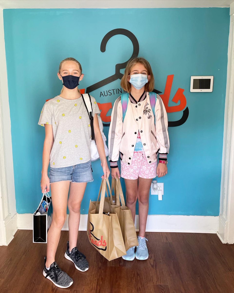 Austin_Threads's tweet photo. Saturday shopper success! 🥳And shout out to our regular volunteer, Katie, for her commitment to helping us out on Saturdays! We hope everyone enjoys their weekend! 🧡 #AustinThreads #WeekendVibes #saturdaystyle https://t.co/OWOUfNVhhP