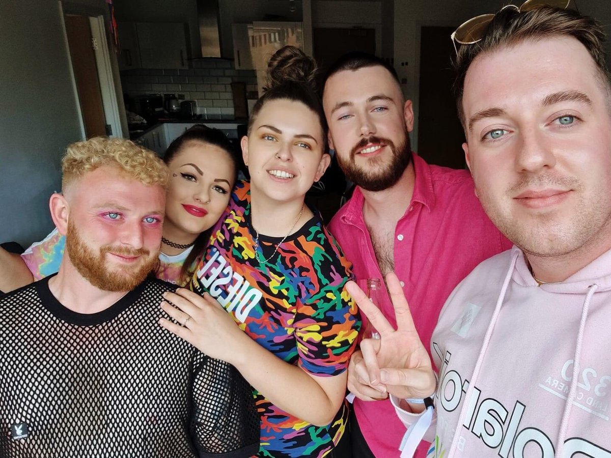 _ellerob's tweet photo. Bit late but had the best bloody time at @BirminghamPride with my babbies ❤️🌈 https://t.co/98z2lRZj1w