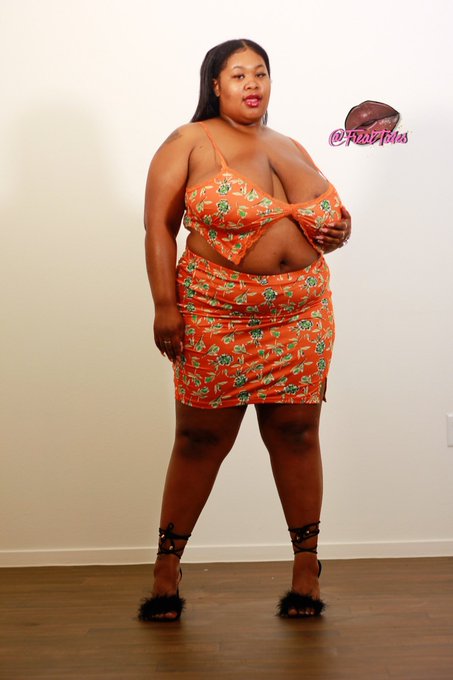 I peep them mirroring me 🤩 https://t.co/8HUwZzZsQM<a href="/tag/moneyman"class="tags"><span>#moneyman</span></a>