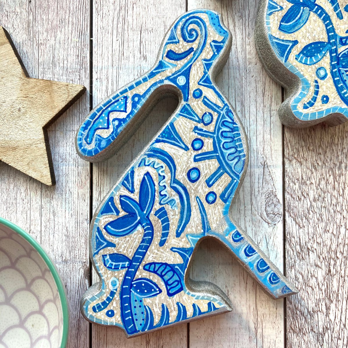 buck_lj's tweet photo. Wooden Hare Ornament, Blue and White Decor, Scandinavian Design, Hand Painted Shelf Ornament, Animal Lover Gift, New Home Gift. https://t.co/mHIi2hfIVD #Slumbermonkey #Etsy #ScandiDecor https://t.co/02diNtoSje