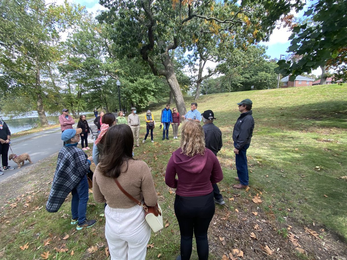 MaryTamerBoston's tweet photo. A great #TeamTamer day that began by greeting fellow coffee lovers at Dunkin Donuts in #WestRoxbury before catching the last tour of the season with @JPHistoricalSoc at #JamaicaPond. Door knocking next! #District6 #JamaicaPlain https://t.co/jSJYINmpWs