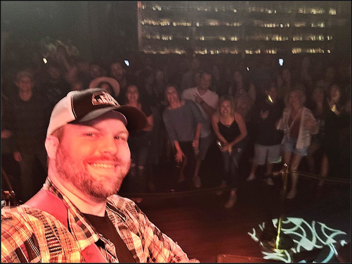 What a great crowd last night at Barnato! Was an honor sharing the stage with the great <a href="/recklesskelly/">recklesskelly</a>
