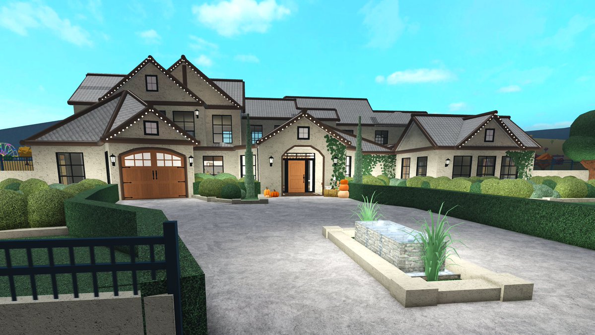 Boat_Builds's tweet photo. A new Mediterranean style home I'm working on!#build #bloxburg #blox #burg #buildhack #custombuild https://t.co/H4eG6RL9Wv