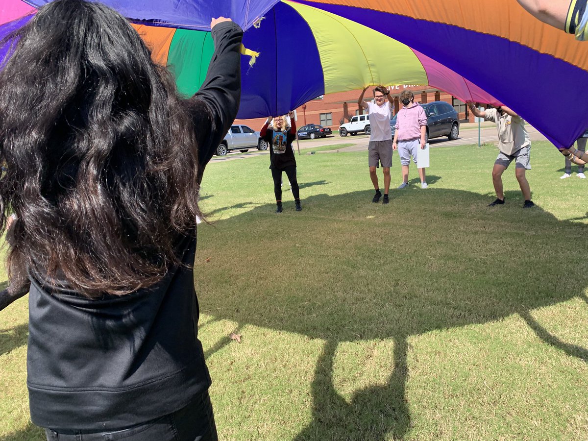 OBHS_MrsHicks's tweet photo. PSAT 2021 had a great last day celebrating all work they have been putting in since January! We even got in a little math parachute review. Come on Oct 13! We are ready! @Mrskarastevens @IDMARO @OBHSQuistors  @DCSeNews  #obpride #raisethebar https://t.co/2kCQFvkbh6