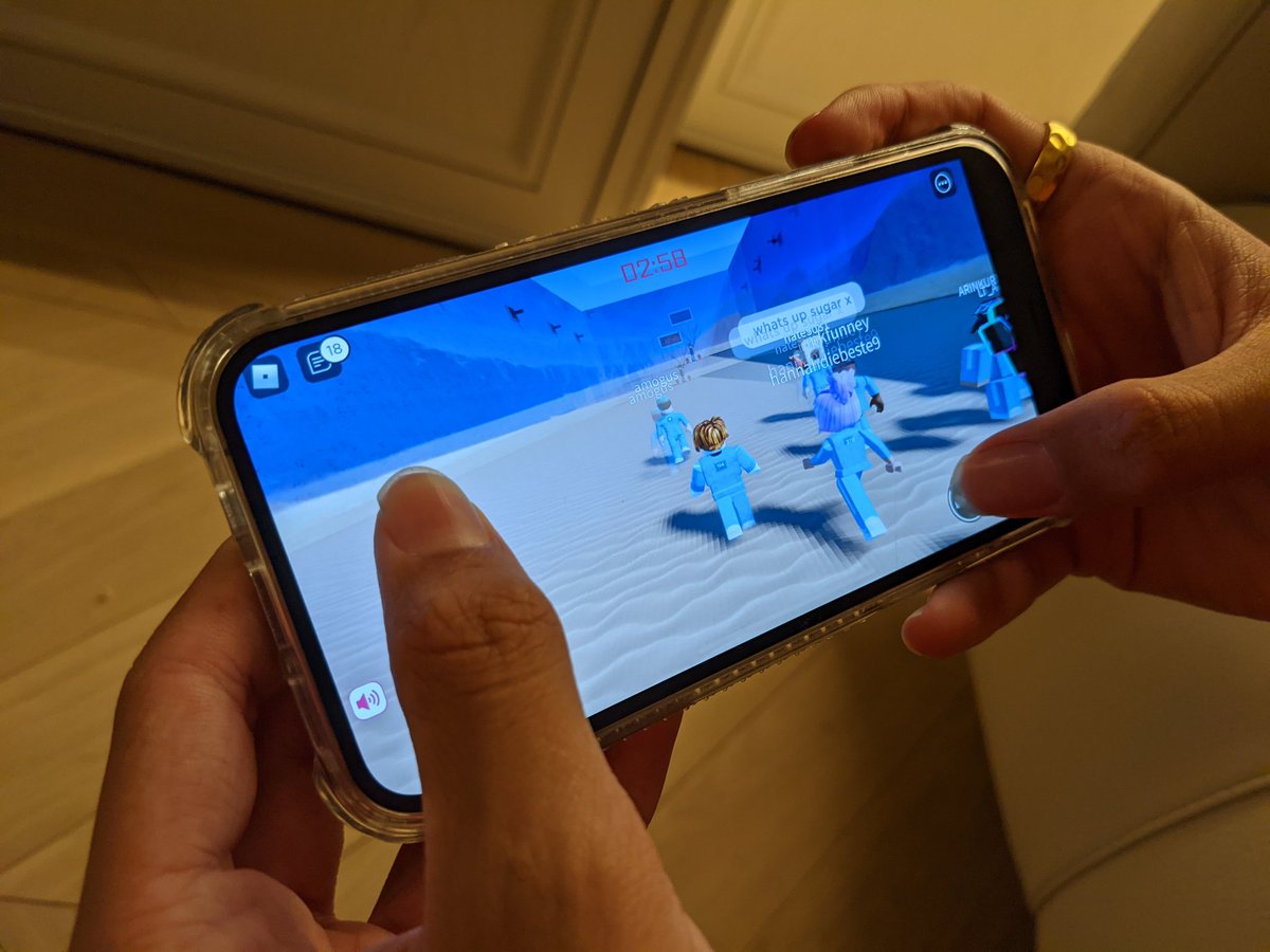 Holy crap someone rebuilt the entirety of Squid Game in Roblox. Literally the entire experience.